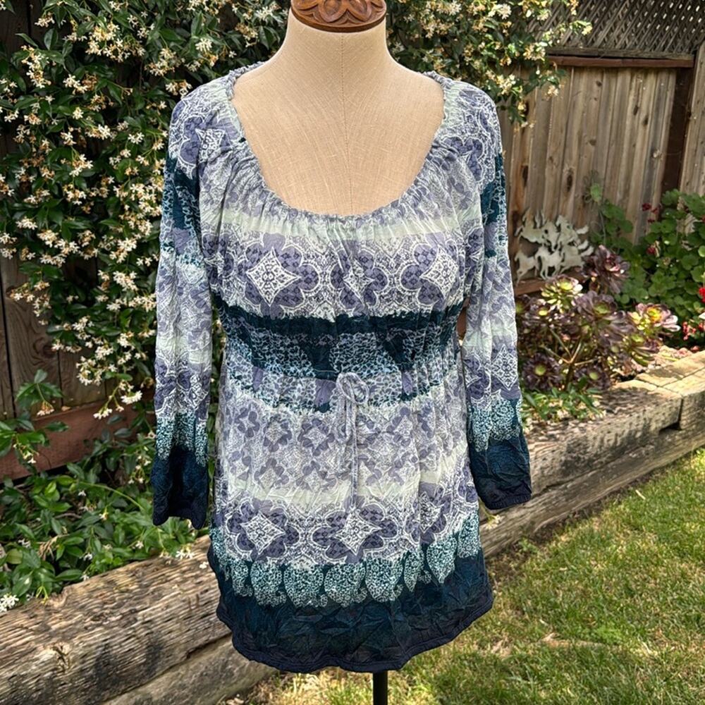 New LizWear Printed Crinkle Top Blouse Boho Bohemian Blue Women's Size Small NWT